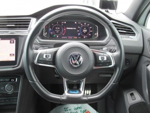 VWティグアン TDI 4MOTION R-Line